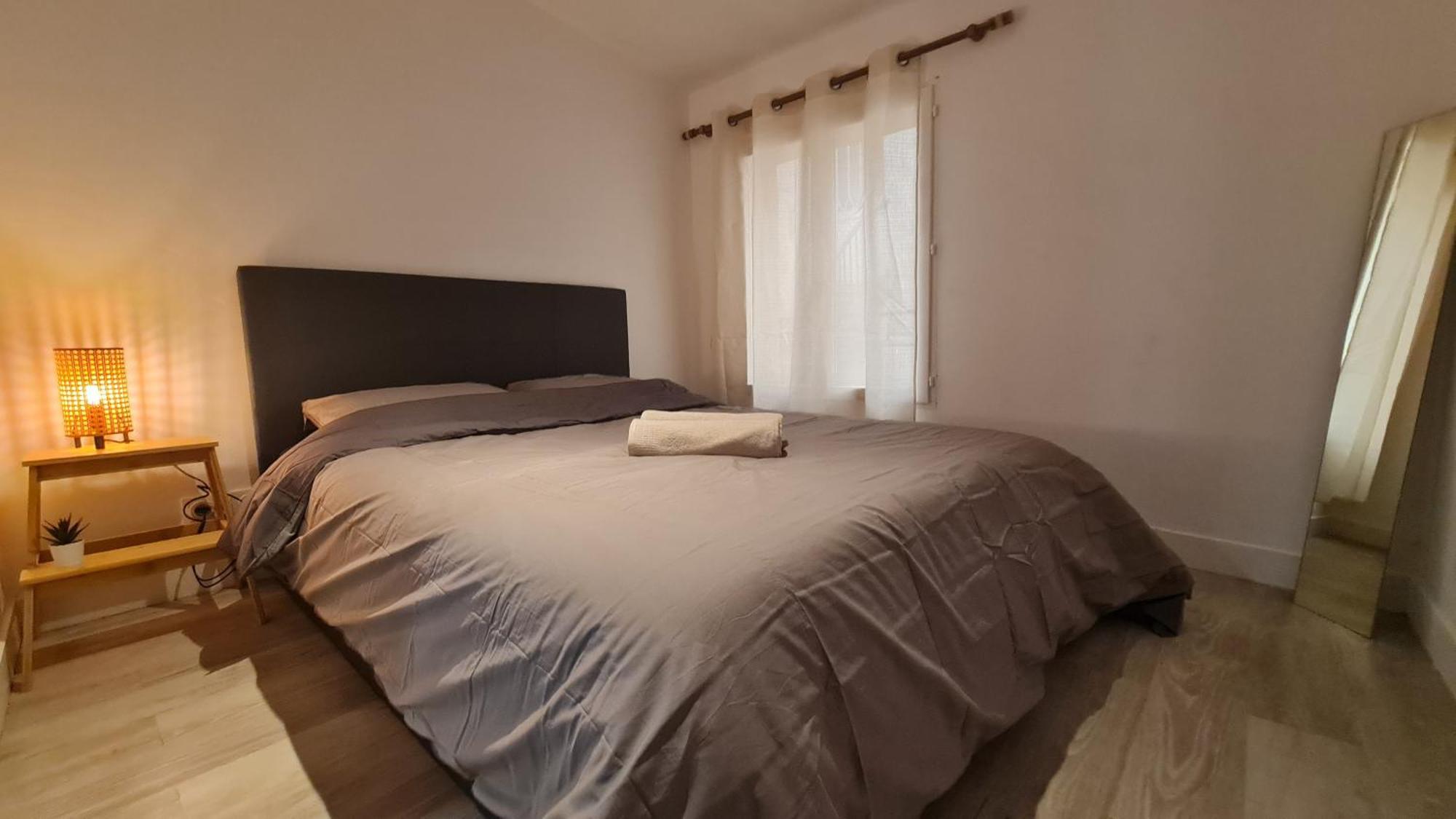 Appartement Cool En Plein Centre De Либорн Екстериор снимка
